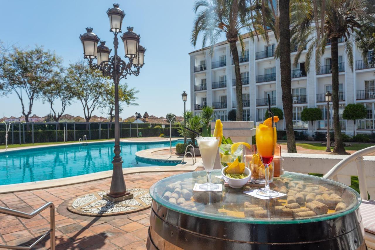 Hotel Abades Benacazon Exterior photo