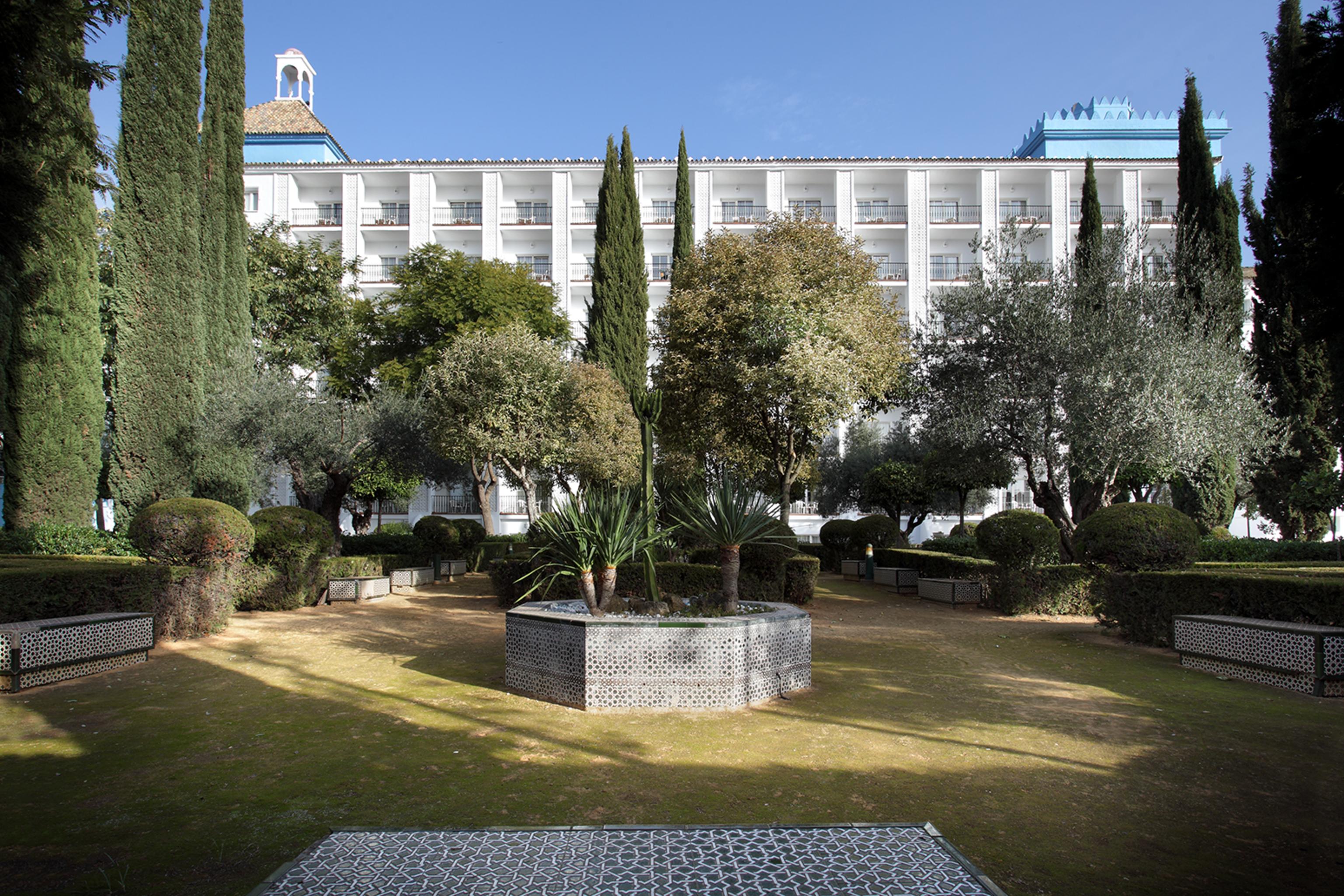 Hotel Abades Benacazon Exterior photo