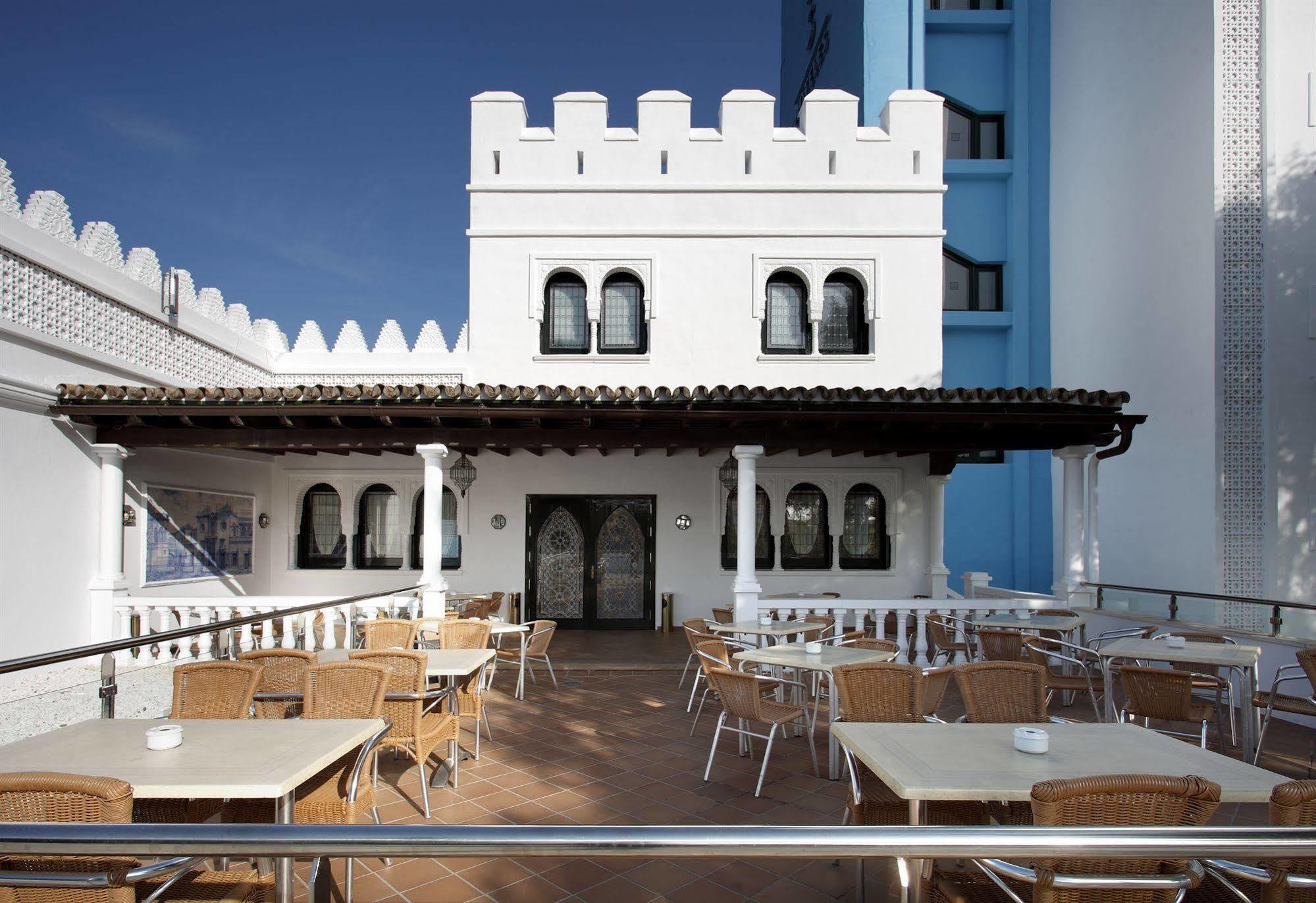 Hotel Abades Benacazon Exterior photo
